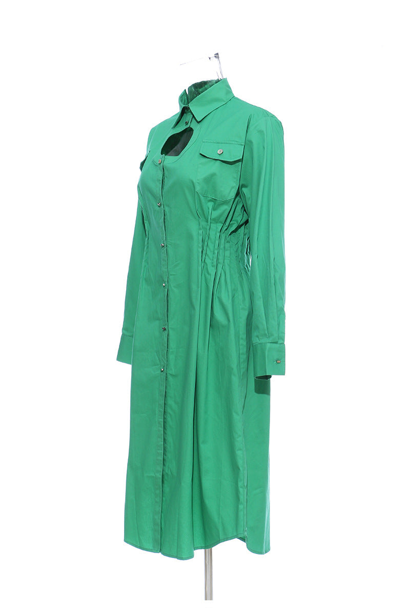 Geometrisch abstraktes, rundes, ausgehöhltes, plissiertes, taillenenges Hemdkleid aus Baumwolle