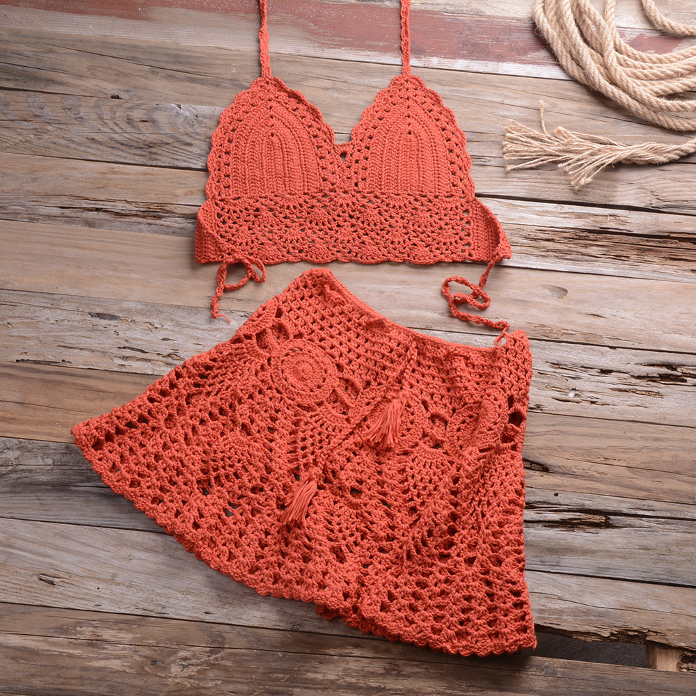Häkel-Cutout-Bikini mit Faltenrock