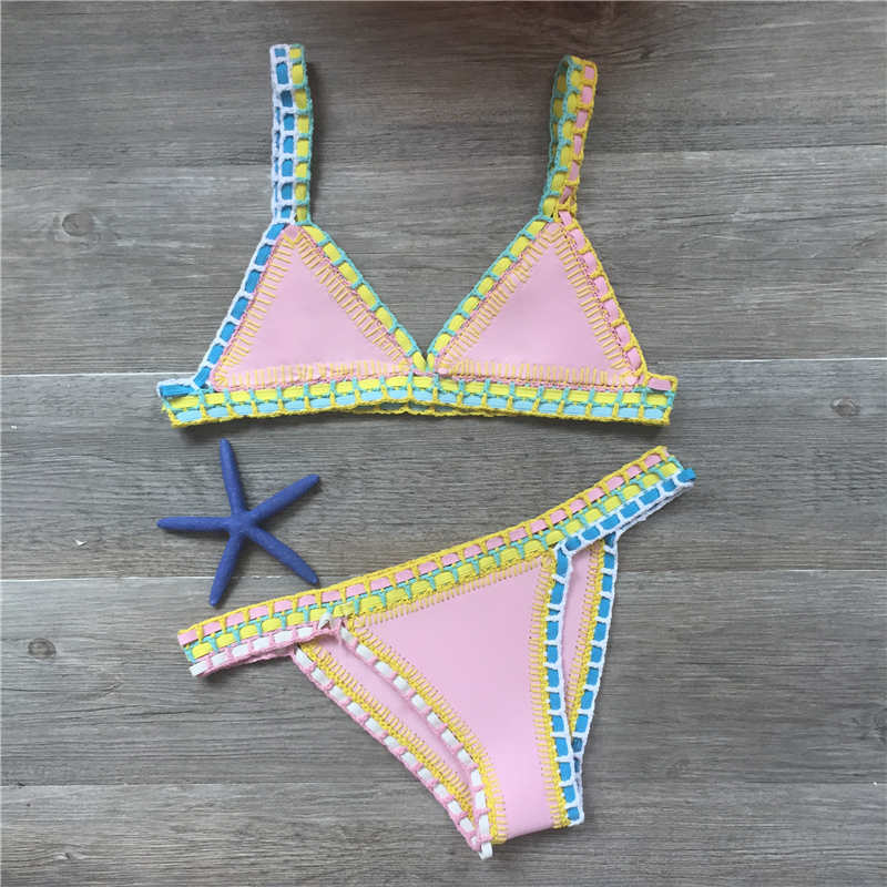 Handgehäkeltes gestricktes Bikini-Set
