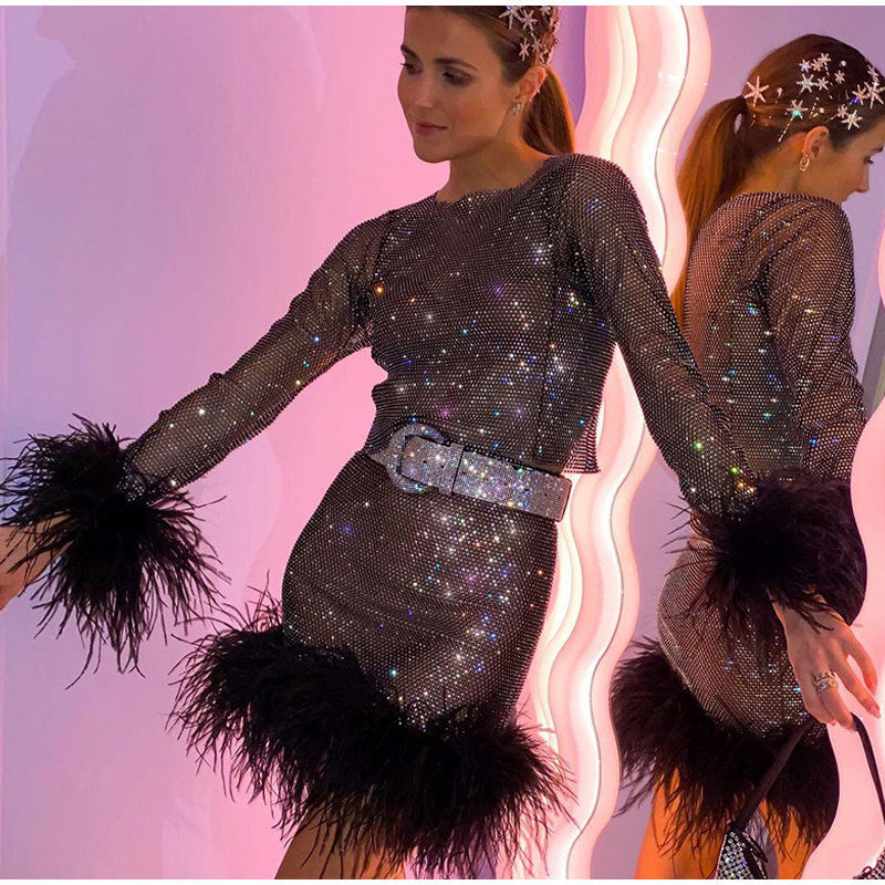 Ensemble jupe à paillettes et robe à manches longues