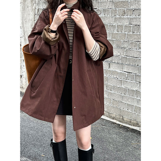 Trench-coat minimaliste japonais à col montant