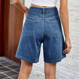Short en jean délavé avec coupe personnalisable
