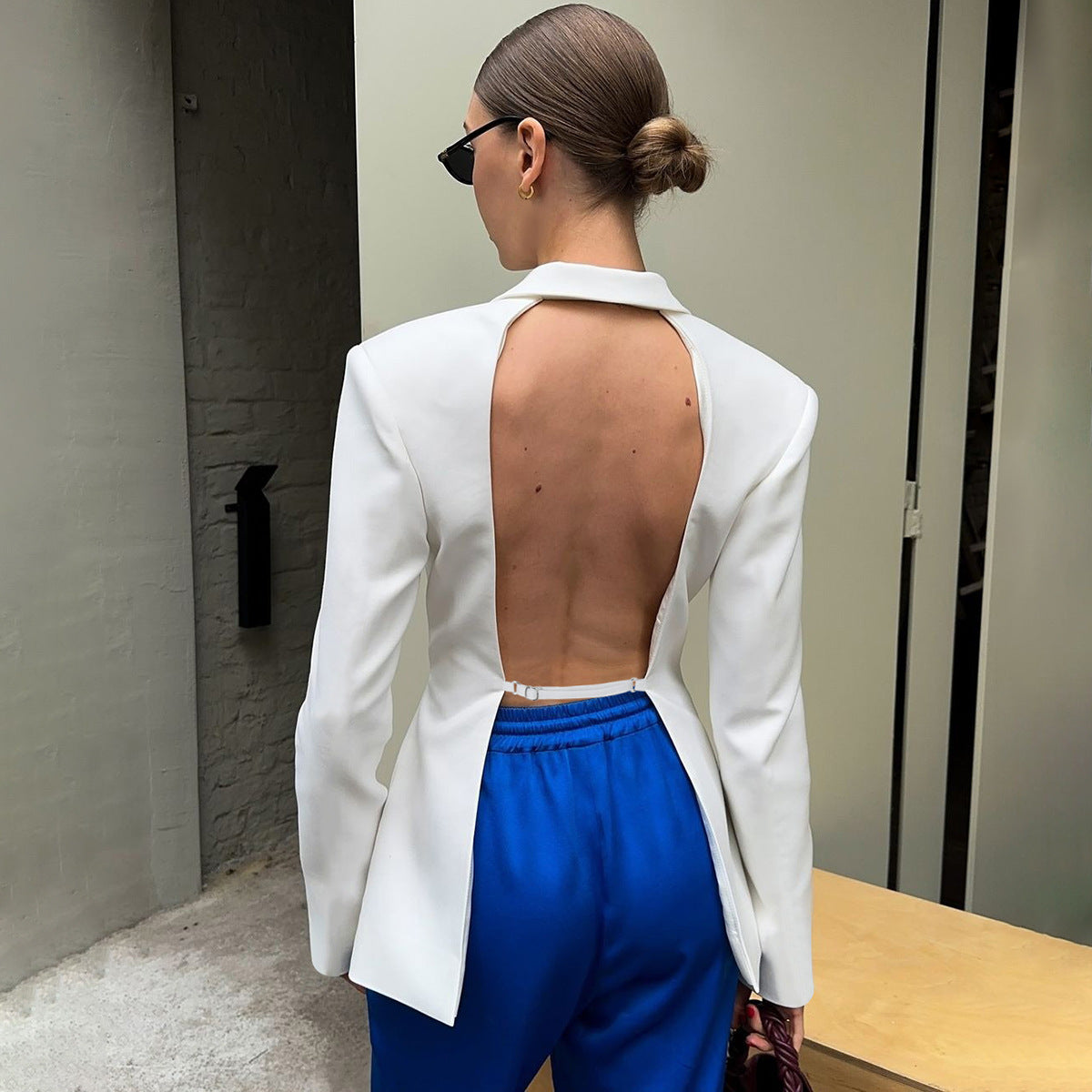Backless Slim Fit Long Sleeve Blazer