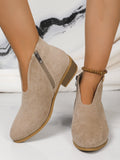 Ankle Booties aus Wildleder mit Leopardenmuster und V-Ausschnitt