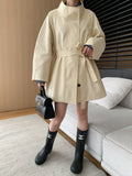 Beige short