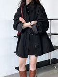 Trench-coat minimaliste japonais à col montant