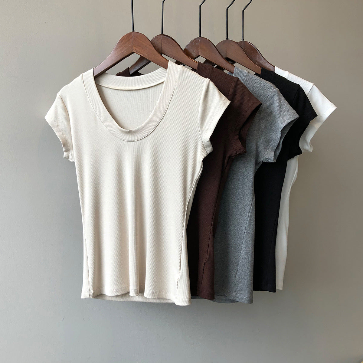 Solid Color U-Neck Slimming Stretch T-Shirt for Women