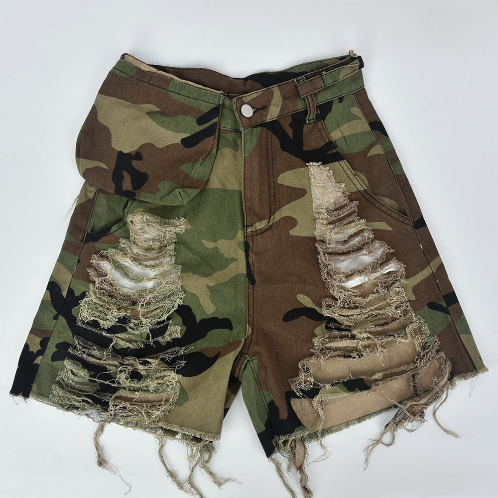Hose im verwaschenen Camouflage-Stil mit Löchern und Quastendetails