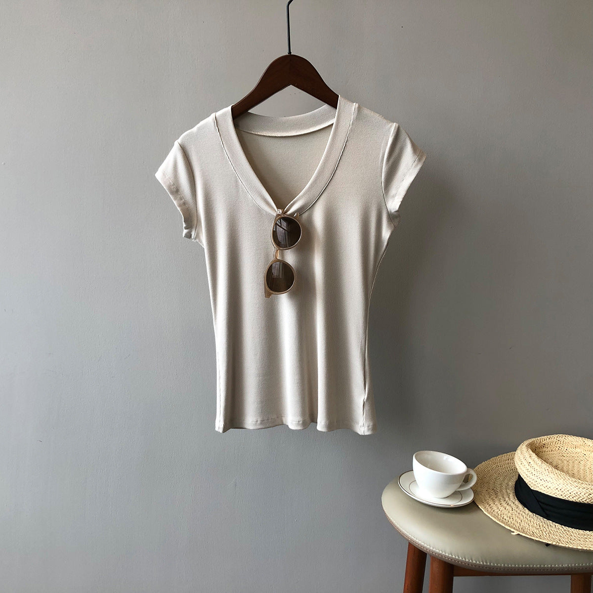Solid Color U-Neck Slimming Stretch T-Shirt for Women