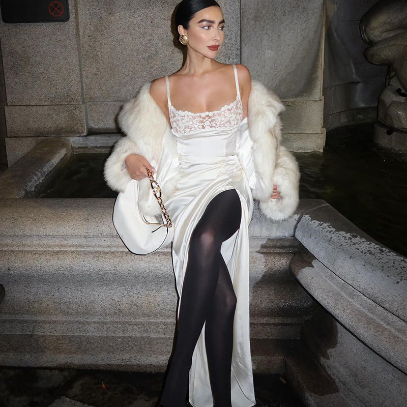 Rückenfreies Seiden-Unterkleid mit französischem Spitzenkorsett