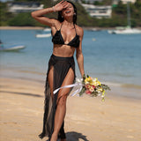 Ensemble bikini trois pièces avec robe longue en maille
