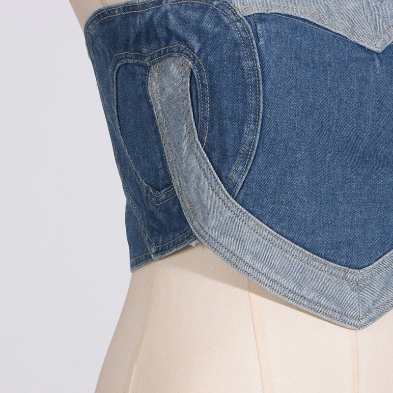 Hochwertiges Tube-Top aus blauem Denim mit liebevollen Herz-Nähten für Damen