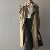 Autumn Elegance Schlankmachender Trenchcoat
