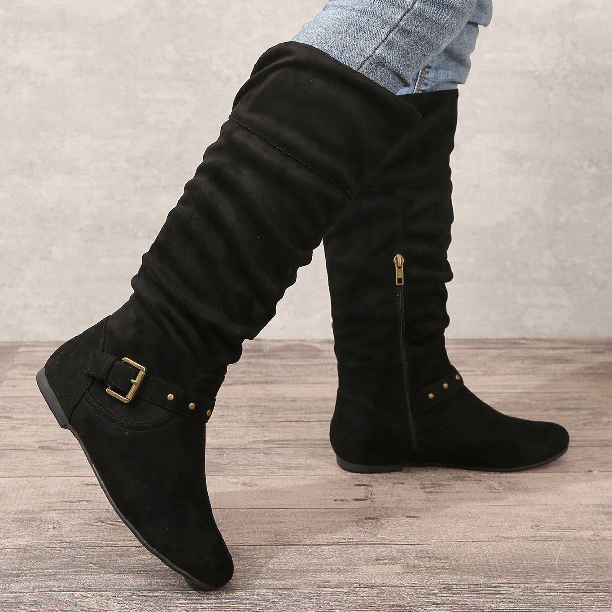 Schwarze Retro-Stiefel mit dicker Ferse und Gürtelschnalle