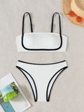 Schwarz-weißes Bikini-Set mit freiem Rücken