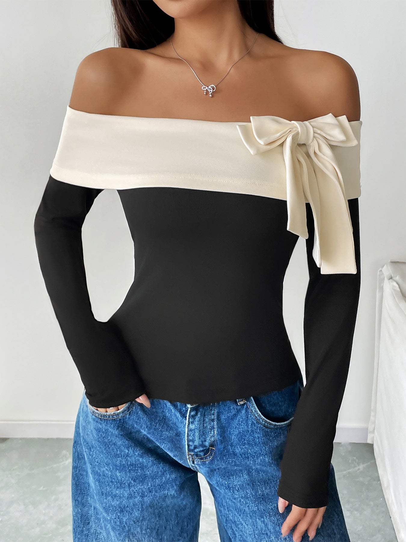 Off-Shoulder Bow Long Sleeve Crop Top
