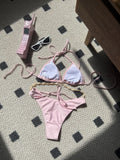 Einfarbiger Bikini-Badeanzug mit Muschelkette