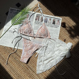 Dreiteiliger Bikini aus Spitzennetz