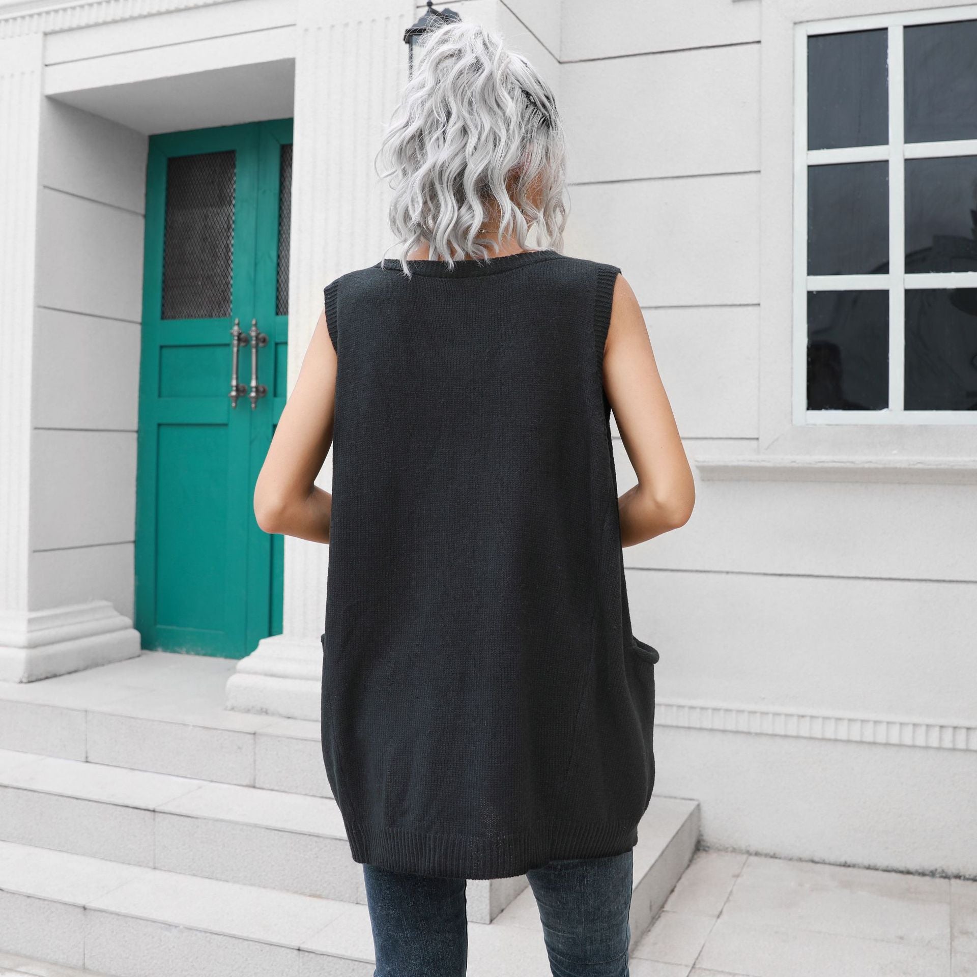 Mittellanger Westepullover mit großer Tasche und V-Ausschnitt für Damen