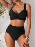 Bikini-Badeanzug mit hohem Bund und Schlitz