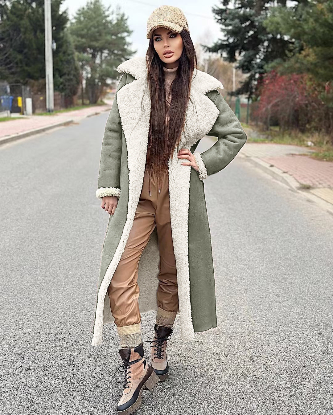 Women’s Thickened Fleece Lamb Wool Long Fur Coat