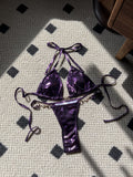 Bikini-Badeanzug mit glänzenden Perlen und T-Trägern