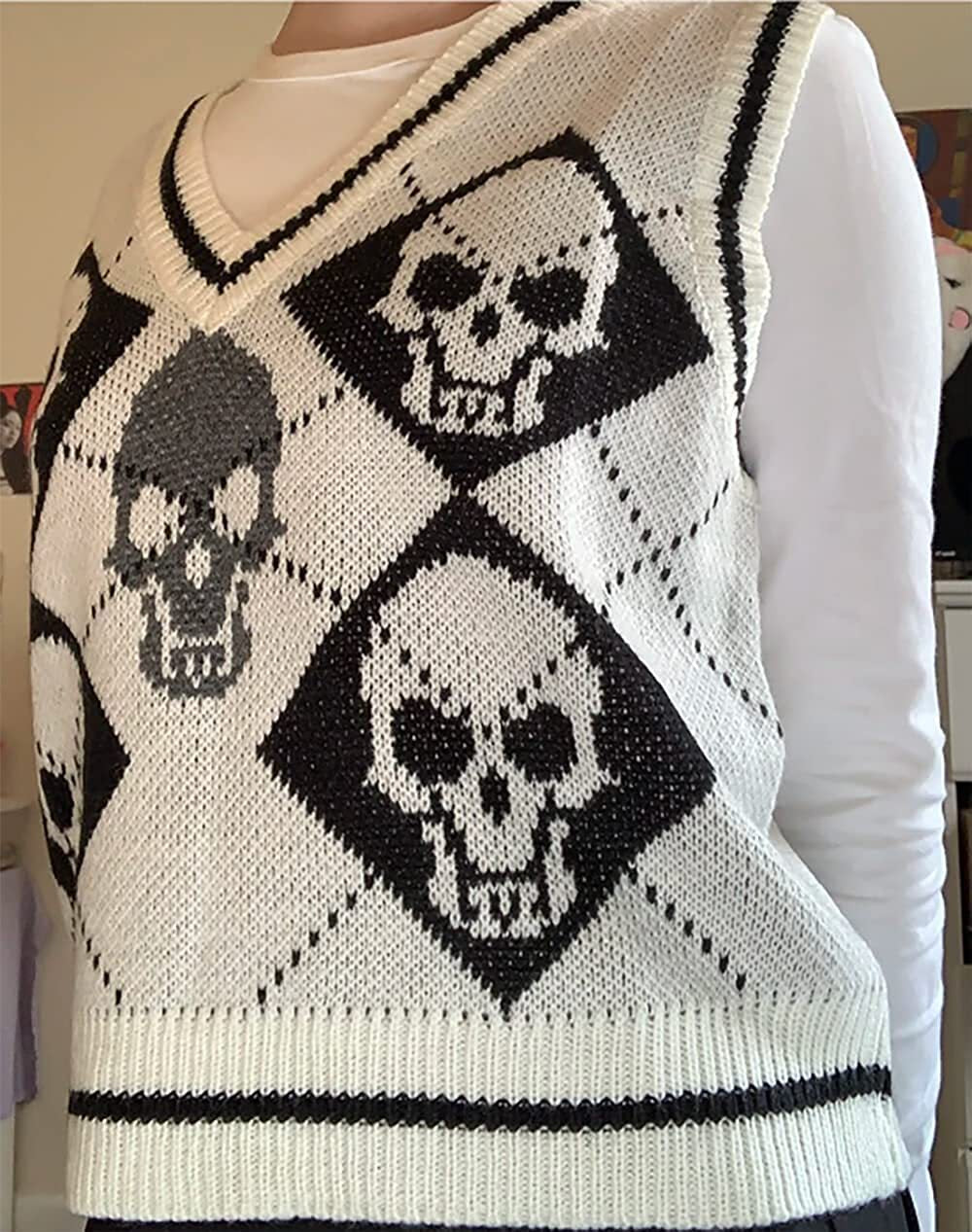Westenmantel für Damen – Gestrickter Halloween-Pullover mit V-Ausschnitt und Gothic-Totenkopf-Skelett-Design