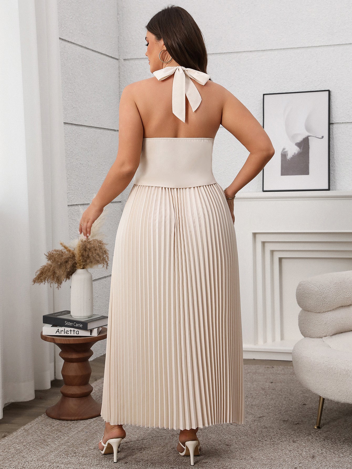 Sleeveless V-Neck Vest & Solid Color Skirt Two-Piece Set
