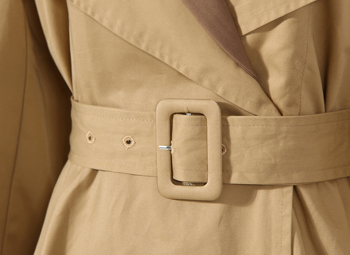 Trench-coat bicolore à col noué