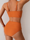 Bikini-Badeanzug mit hohem Bund und Schlitz